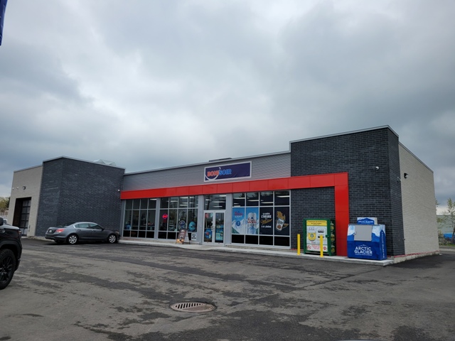 Sation d'essence, Dépanneur et Lave-auto